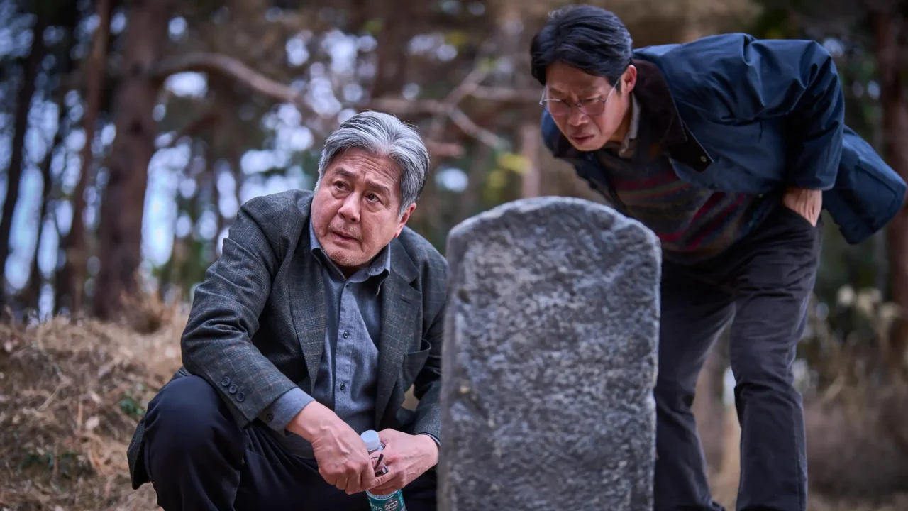 Quật Mộ Trùng Ma