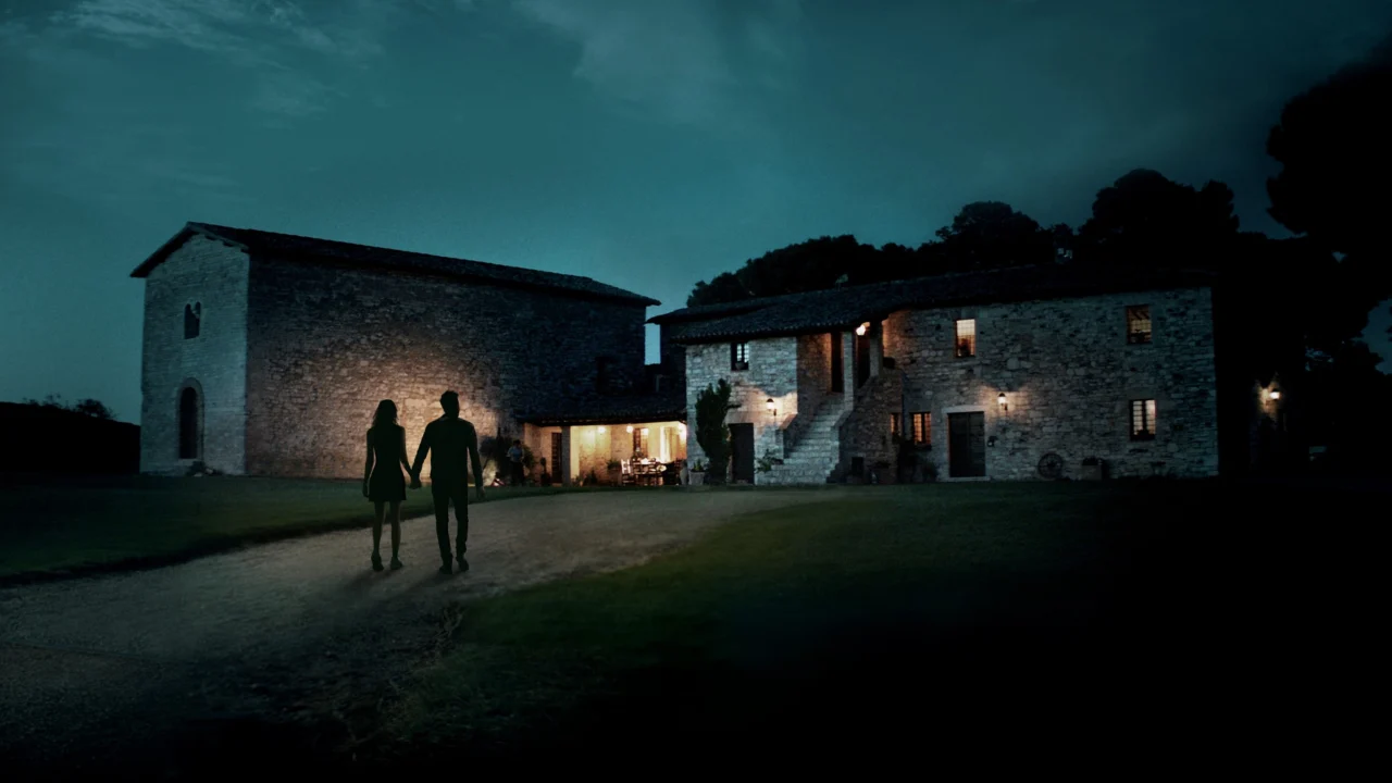 Ngôi Nhà Cạm Bẫy